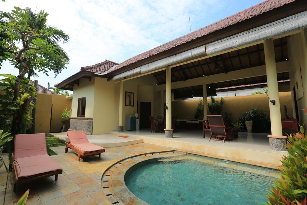 Putri Bali Villa Σεμινιάκ Εξωτερικό φωτογραφία