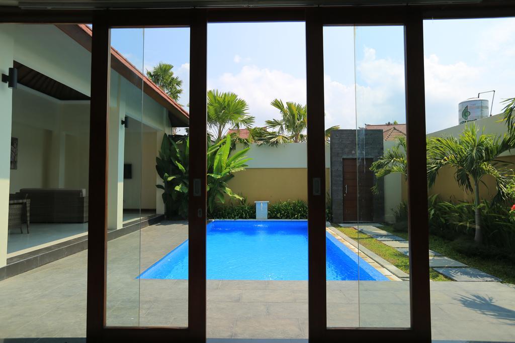 Putri Bali Villa Σεμινιάκ Εξωτερικό φωτογραφία